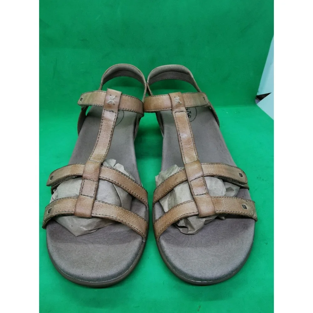 Taos Trophy 2 Sandals Womens Size 9 Adjustable Leather Strapy Shoes Comfort Tan
